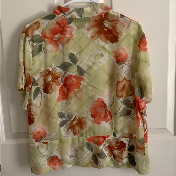 Notations Top - Very Pretty! - Picture 3 of 6